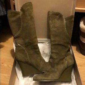 Suede wedge boots
